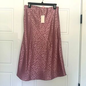 RE:NAMED Silky Animal Print MIDI-Skirt in Light Plum size Medium